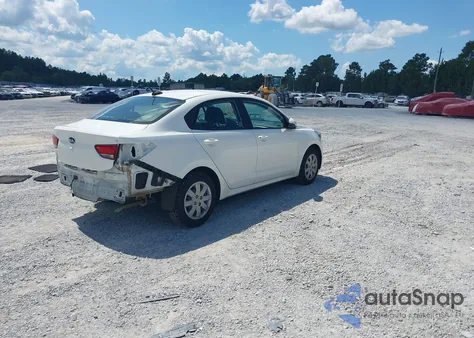 2021 Kia Rio Lx z USA, uszkodzony, nr VIN 3KPA24AD4ME386507